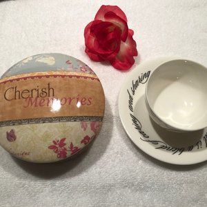 TERI CONRAD DESIGN, CREATIVE CO-OP CHERISH MEMORIES CERAMIC TRINKET BOX